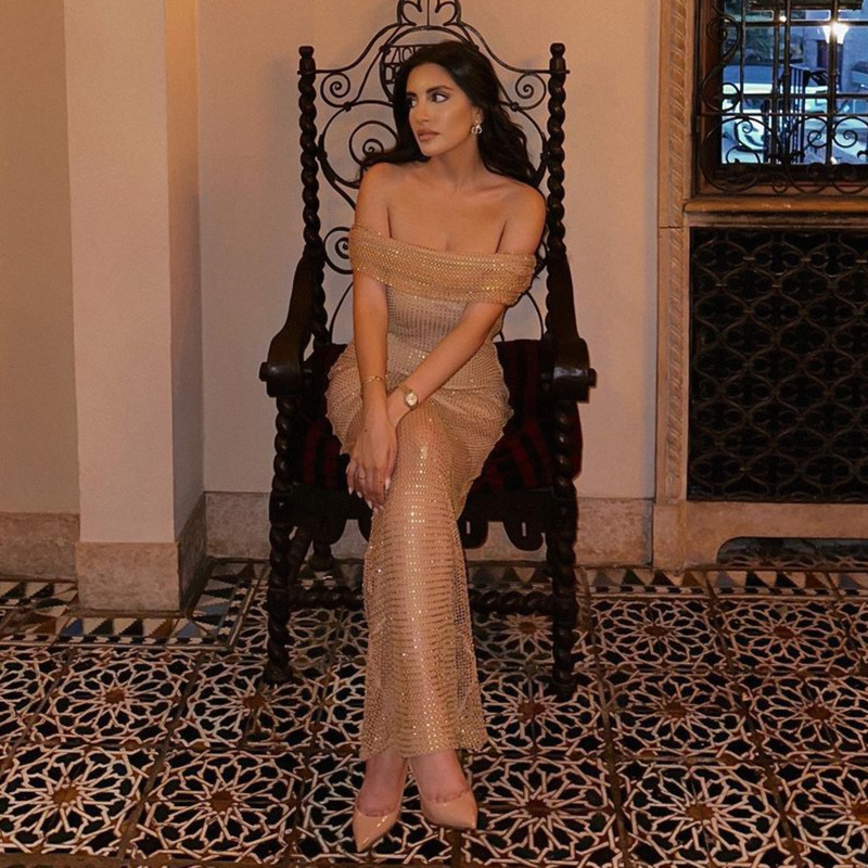 One-shoulder gold sequined slim-fit maxi dress 33